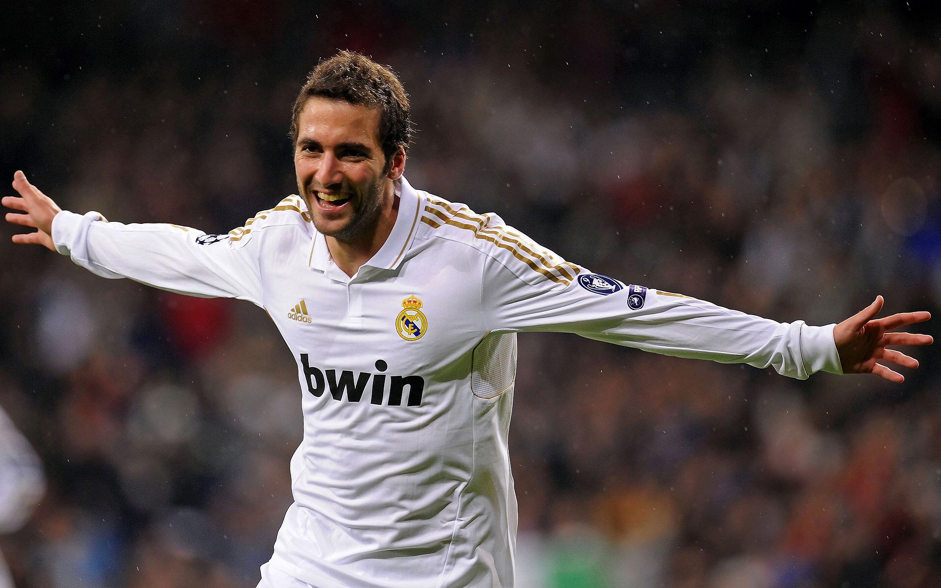 爱游戏官网app-五大联赛变化战术元素如何影响球员数据表现，五大联赛的打法风格